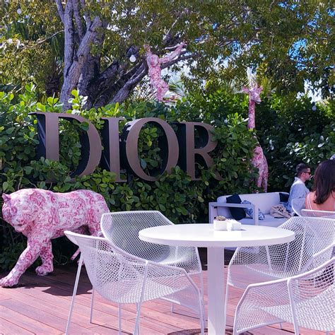 where is the dior cafe